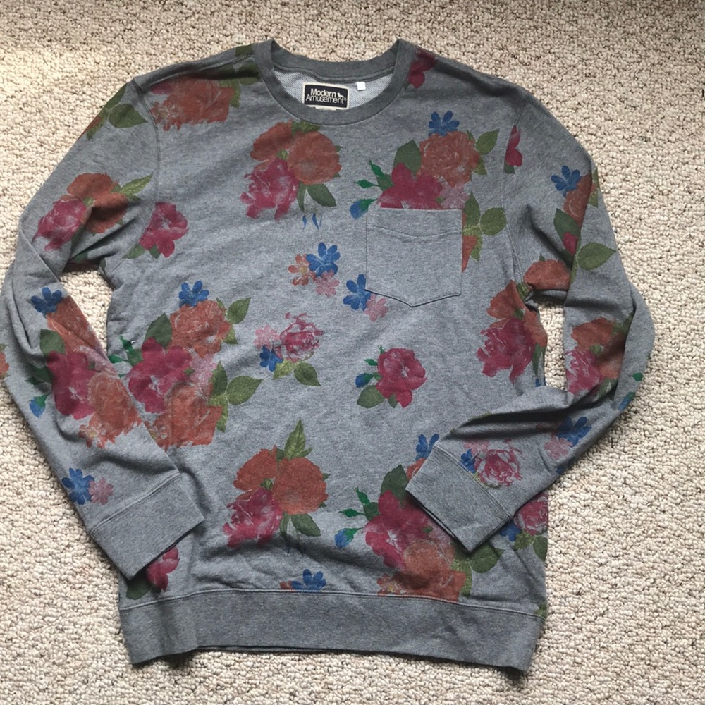 PacSun Gray floral sweatshirt